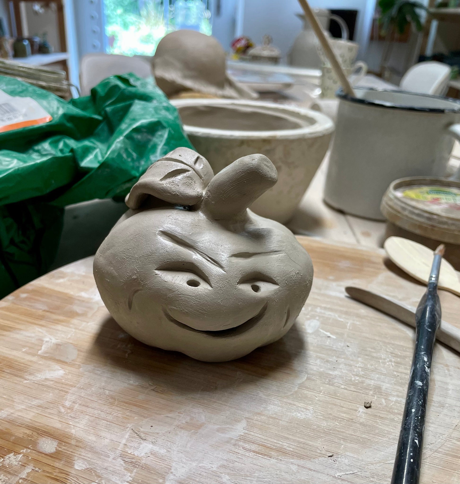 Ein neuer Grundkurs beginnt.-Kreativ mit Ton im Herbst-