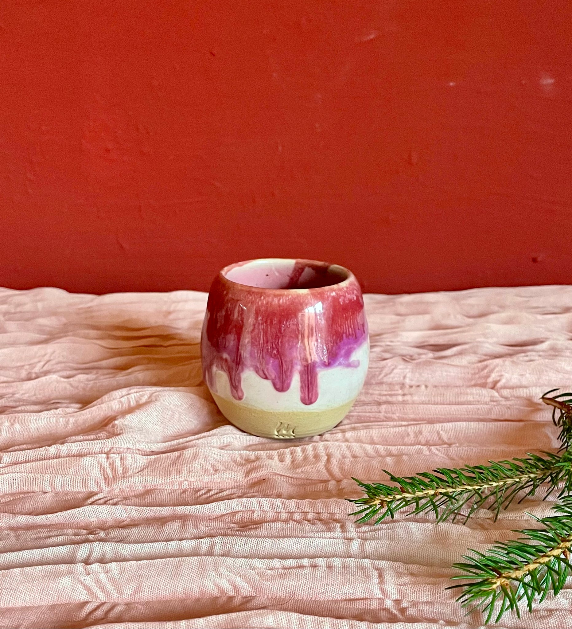 Küstenbecher - „Happy Day“ – Handgedreht & liebevoll glasiert