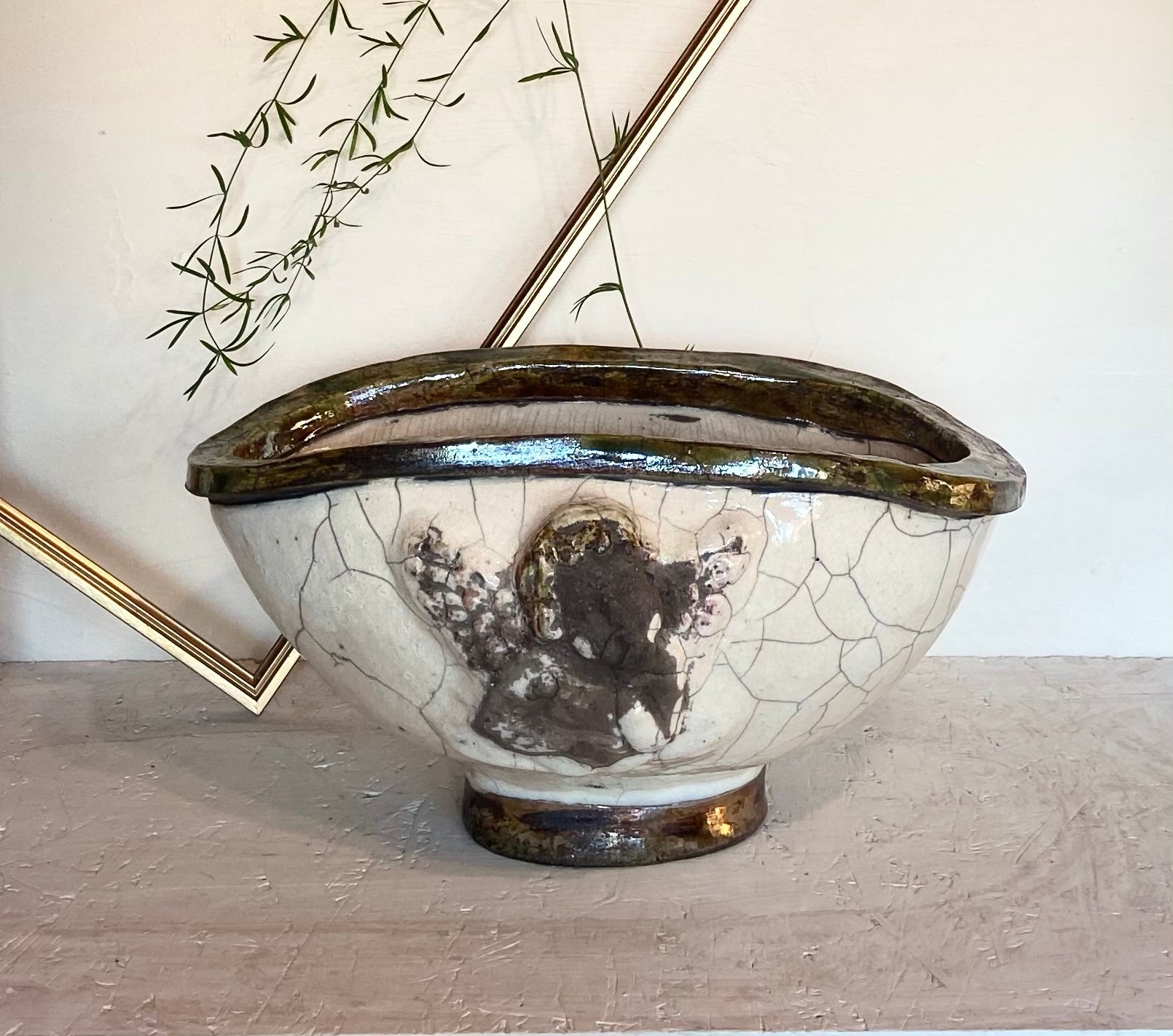 Raku-Keramik Schale mit Engelmotiv